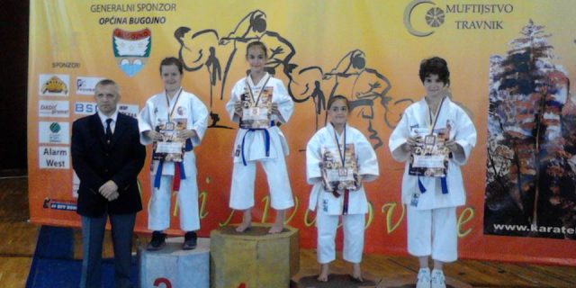 996180_482693938473236_459883276_n